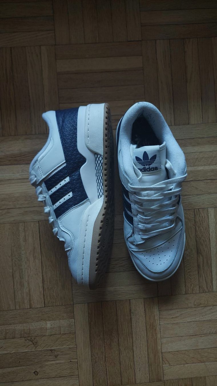 Adidas Chaussures hommes: Adidas UNISEX – D'occasion à Schlieren par remixx 2