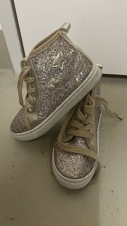 Scarpe per ragazzi: Kinder Schuhe – Usato da Frauenfeld venduto da anaul_2000