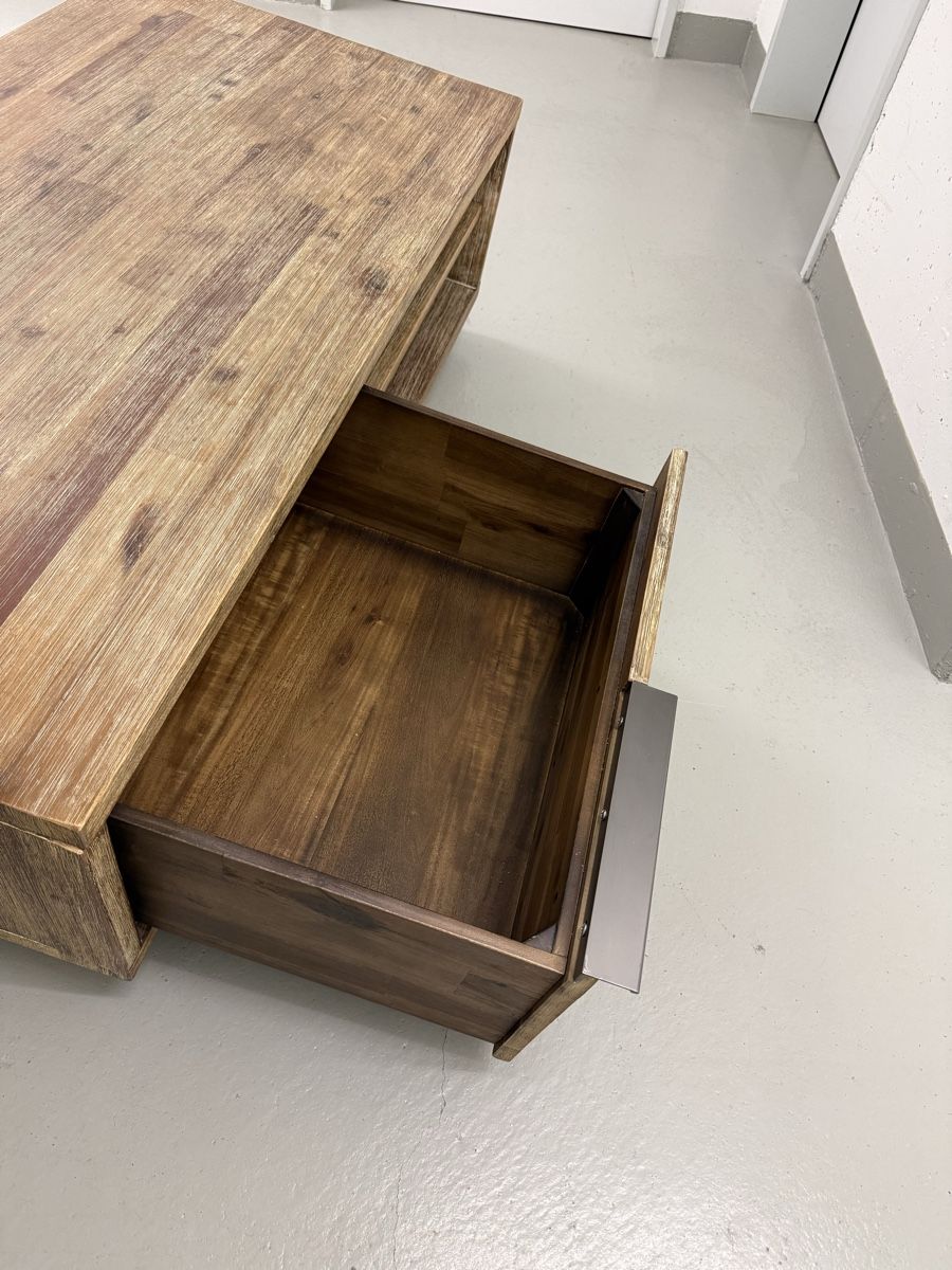 Articoli in legno: Wie Neu - Holz-Couchtisch – Nuovo (secondo la descrizione) da Winterthur venduto da Henici 3