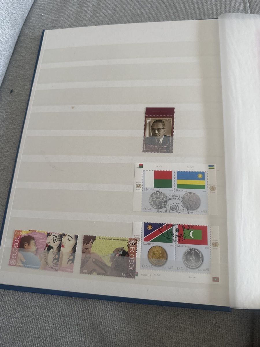 Tutti i francobolli: Livre de Timbre nation unis – Usato da Chêne-Bougeries venduto da GLM24 5