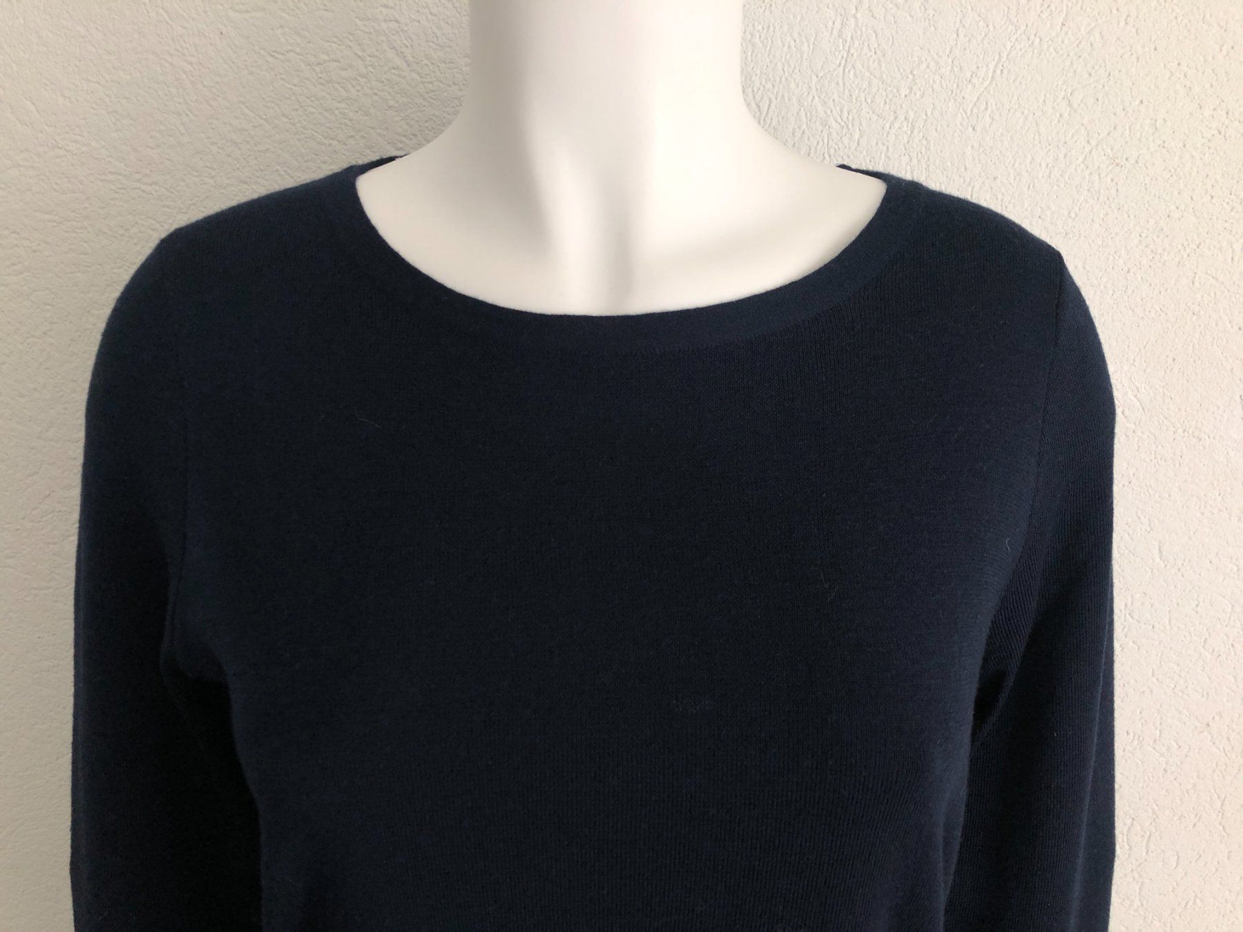 Maglioni & Felpe: Hugenberg Damen Pullover Gr S 100% Merino dunkelblau – Usato da Berg am Irchel venduto da Zweiti_Chance 1