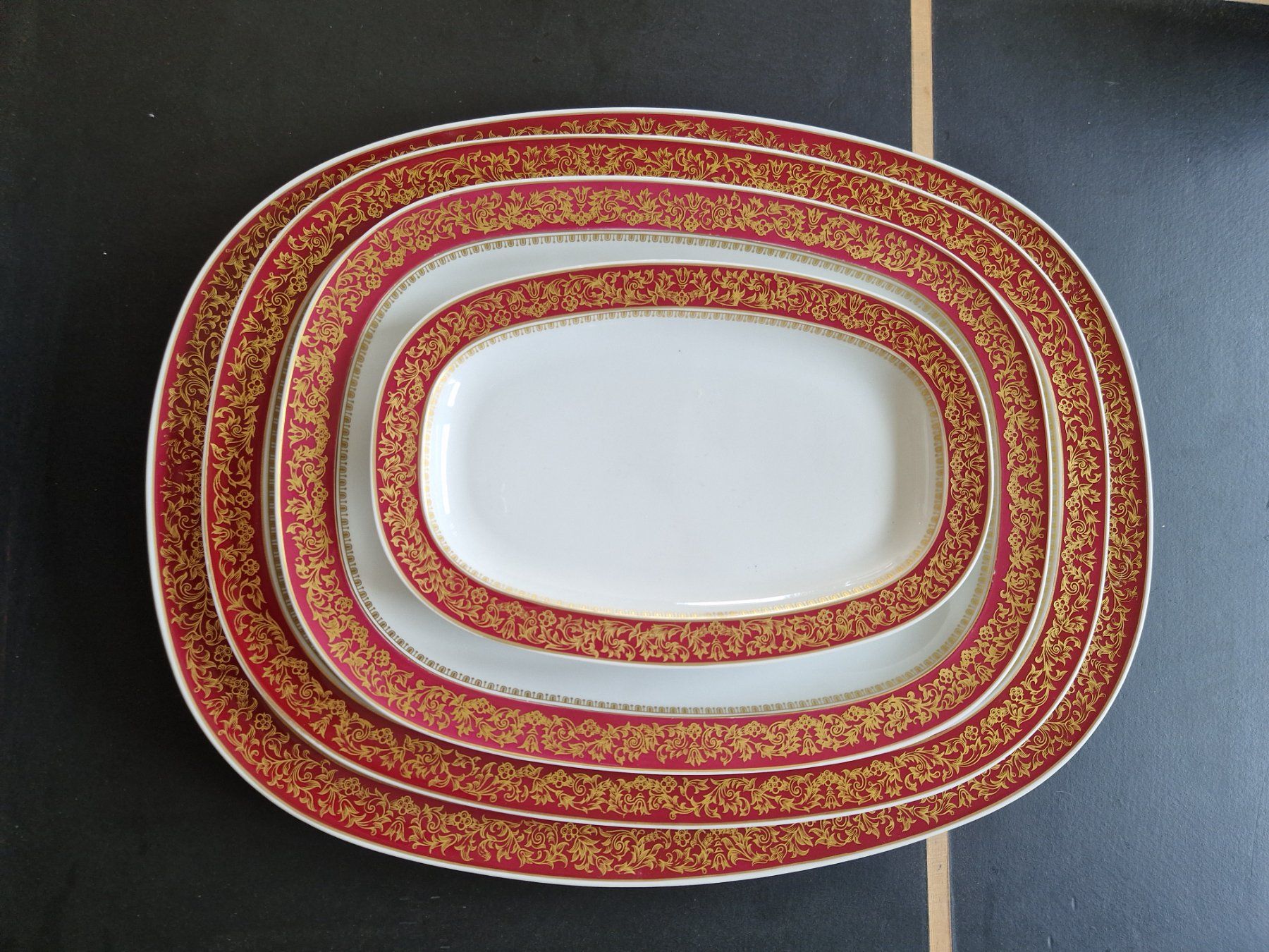 Set di piatti: Langenthal Château Geschirrset – Usato da Kyburg venduto da zei_z76d 2