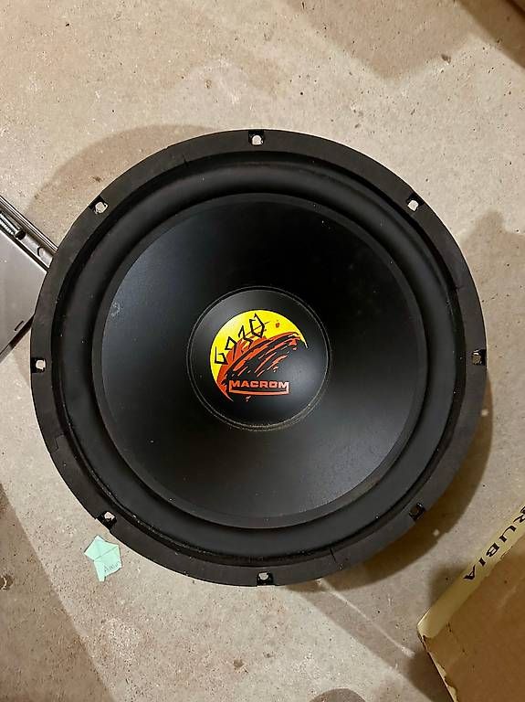 Lautsprecher: Subwoofer charge libre Macrom 30 cm – Gebraucht aus Yverdon-les-Bains von lol_2lfg