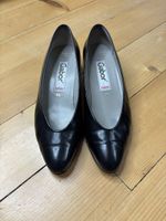 Schöne Pumps aus echtem Leder