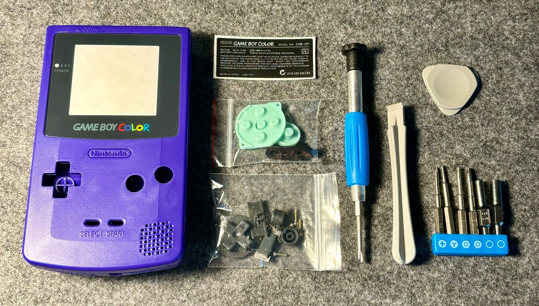 Console: Game Boy Color Gehäuse-Set + Schraubenzieher – Nuovo e nell'imballaggio originale da Mollis venduto da GamingCorner