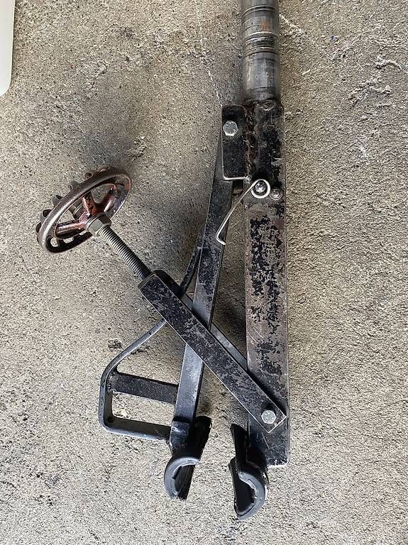 Cavalletti per biciclette: Velo Reparaturständer  – Usato da Eiken venduto da Xar58