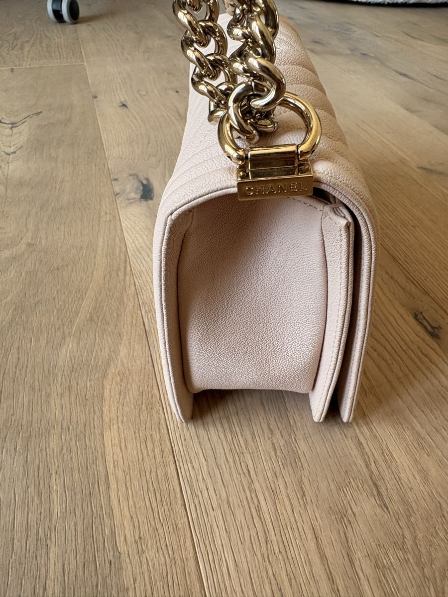 Chanel Borse: Chanel Boy Bag hellrosa Tasche mit Box und Staubbeutel – Usato da Sarmenstorf venduto da Bubelis 5