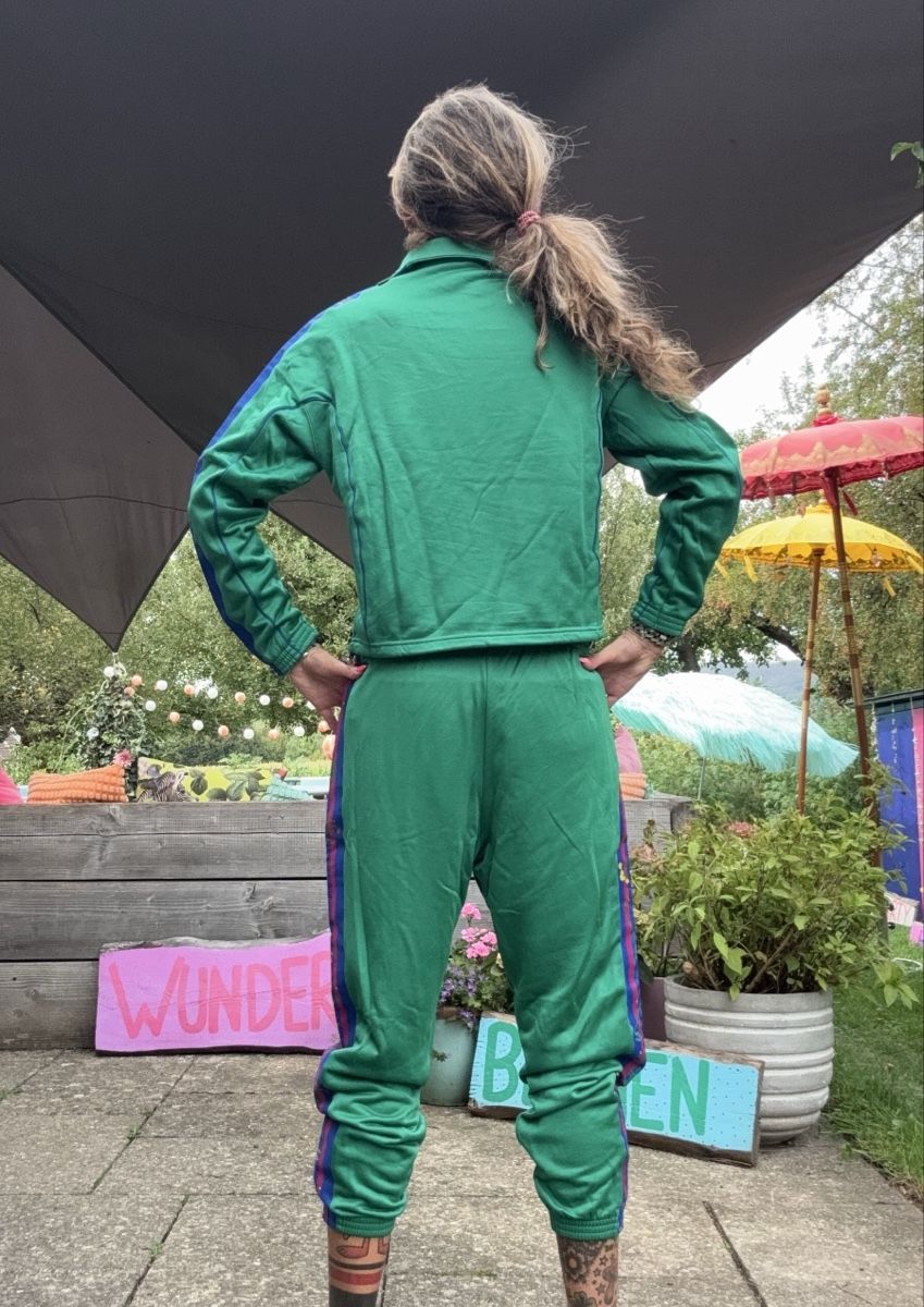 Adidas Giacche: Trainer von ADIDAS / Grösse: 38  – Usato da hendschiken venduto da hippielfe 1