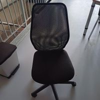 Chaise de bureau Conforama, noir, compact