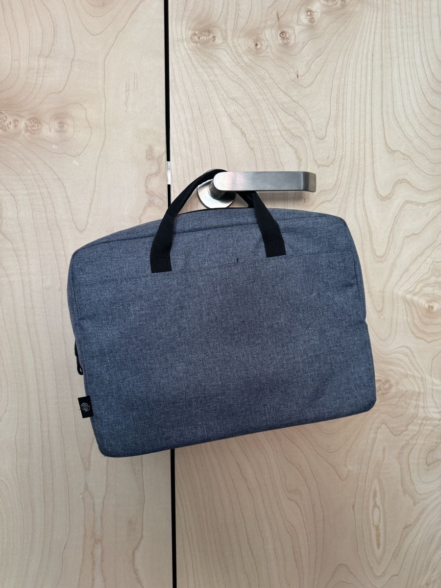 Taschen: Dicota Laptop bag – Gebraucht aus Zürich von gva_r9gs 3