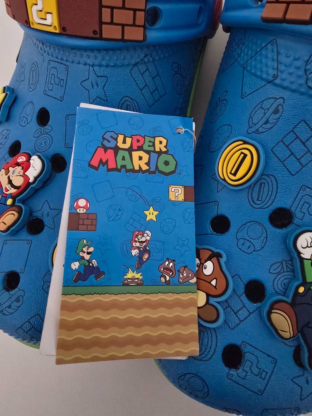 Crocs Chaussures hommes: Original Crocs Super Mario – D'occasion à Bergdietikon par ewa1005 2