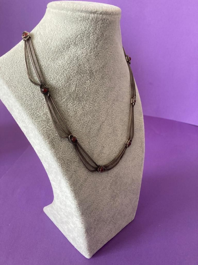 Catenine: Schlangenkette 3fach weinrote Elemente (45cm) – Usato da Dittingen venduto da Bijoubelle 1
