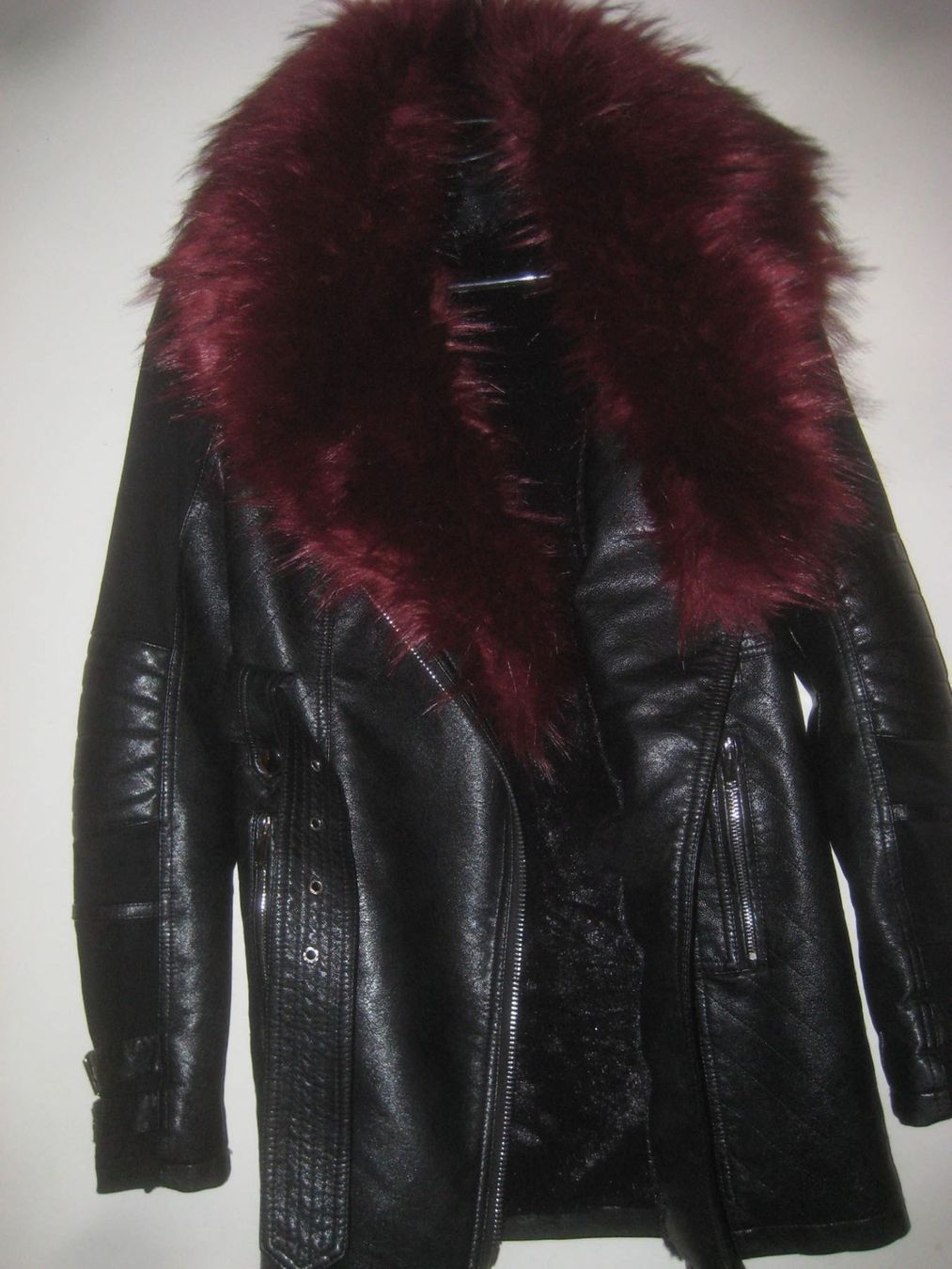 Zebra Jacken: DAMEN  JACKE  MIT  KUNST PELZ – Neu (gemäss Beschreibung) aus Uster von flocke1 5