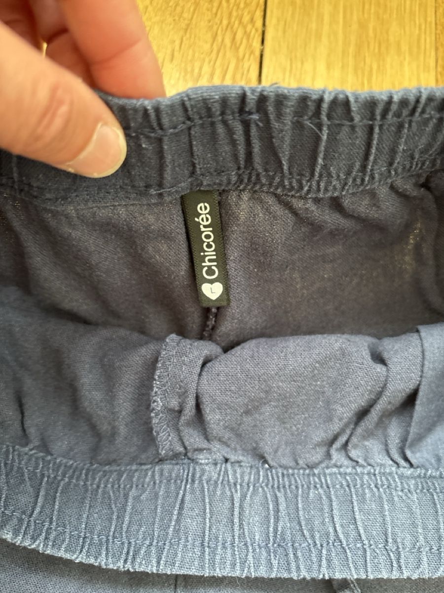 Pantaloni: Leinen Shorts Gr L Chicorée  – Usato da Liebefeld venduto da nurseli 1