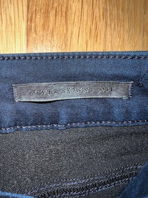 Guess Jeans: "GUESS" Jeans Gr. 36 – Nuovo (secondo la descrizione) da Walenstadt venduto da ricamul 3
