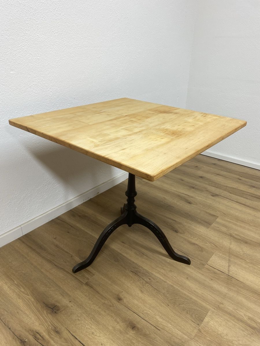 Horgen Glarus Tische: Beizentisch Ahorn (80x80) – Gebraucht aus Basel von MoebelSackmann 3