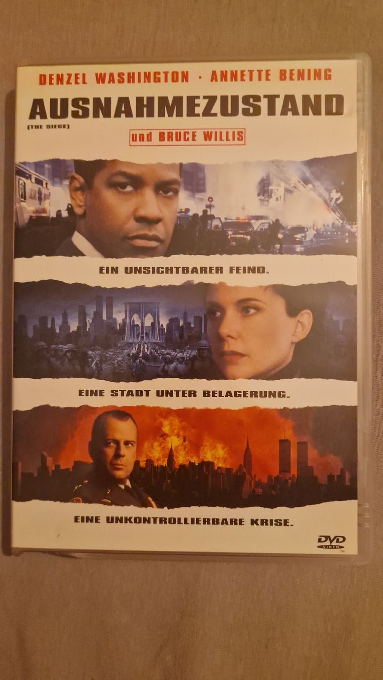Tous les DVDs: Ausnahmezustand - DVD – D'occasion à Zürich par kenobi90