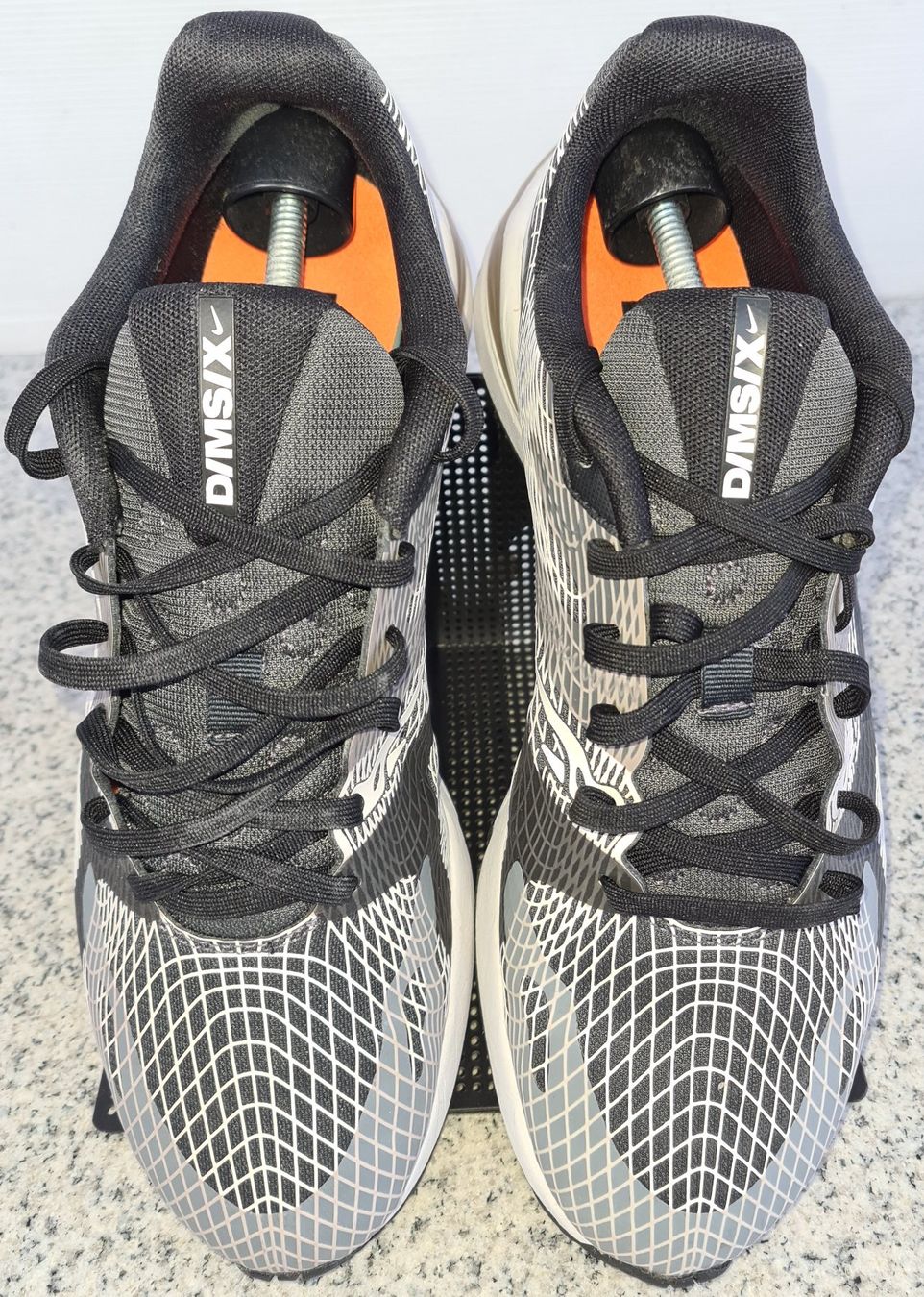 Nike Scarpe da uomo: NIKE Schuhe EUR-Gr. 43 – Usato da Münchenstein venduto da vitalfit 2
