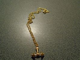 Kette goldfarbig dunkel, Anhänger Hantel
