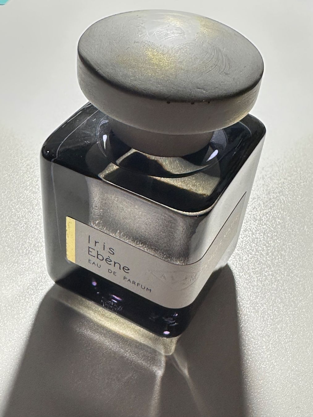 Profumi & Eau de Toilette: Original Atelier Materi, Iris Ébène, EdP, neu, 100ml – Nuovo (secondo la descrizione) da Aarburg venduto da flacon05
