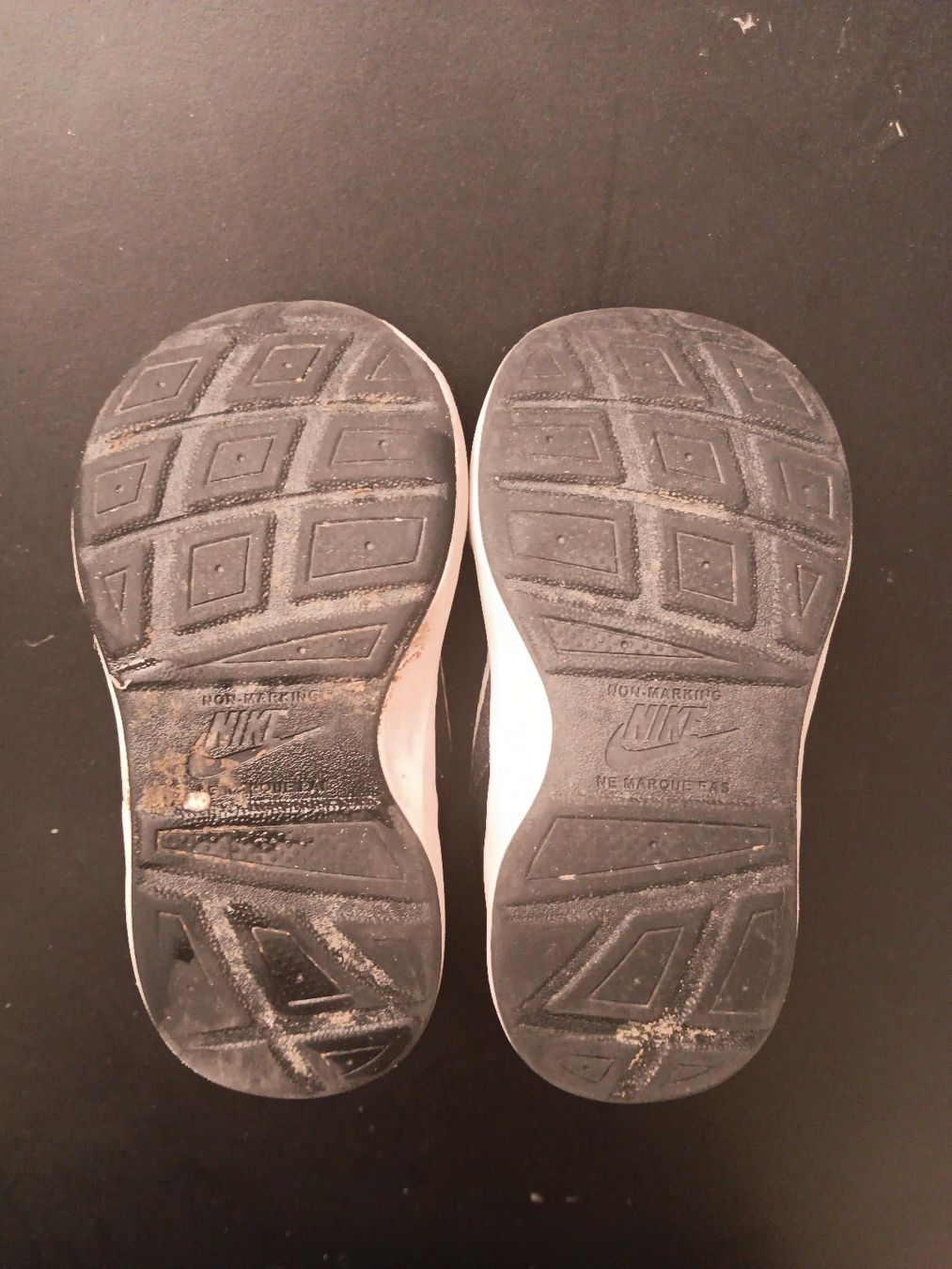 Nike Scarpe per ragazzi: Nike baskets taille 22 – Usato da Lausanne venduto da Grabock 4