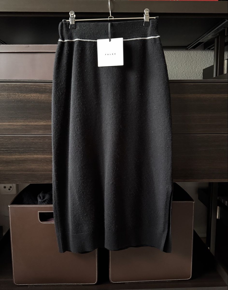 Röcke: FALKE Kaschmir Rock, XS – Gebraucht aus Wilderswil von Renaissance1