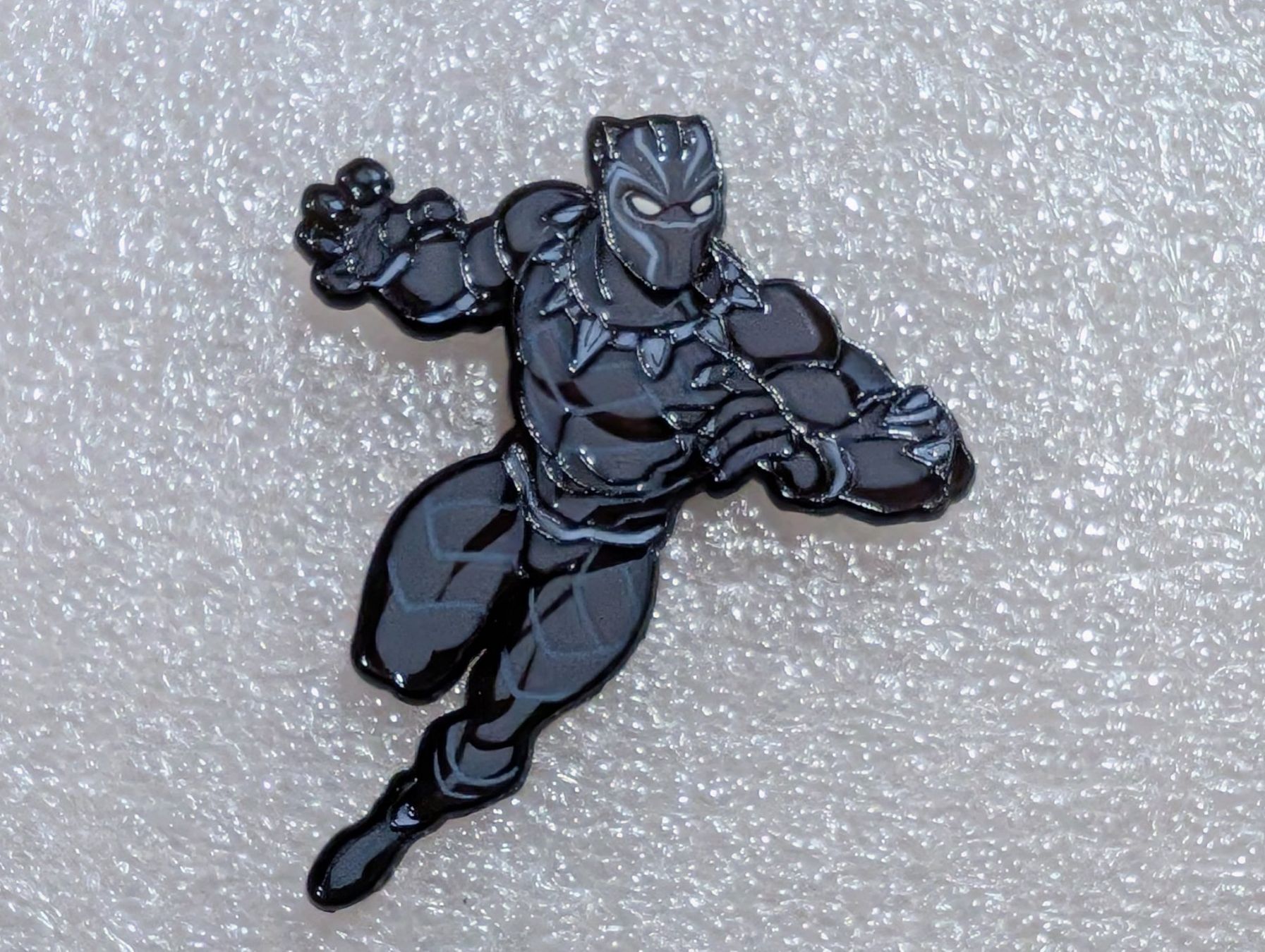 Placchette & Badge: Ansteckpin 53: Marvel Avengers Black Panther – Usato da Oppligen venduto da Pin-Fall-Shop