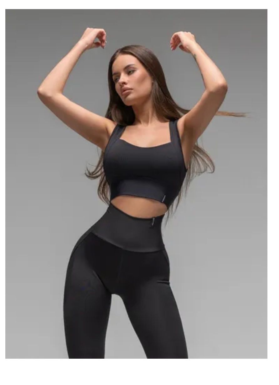 Tops: Sportliches Top  Grösse L schwarz – Gebraucht aus Cham von ninochka02