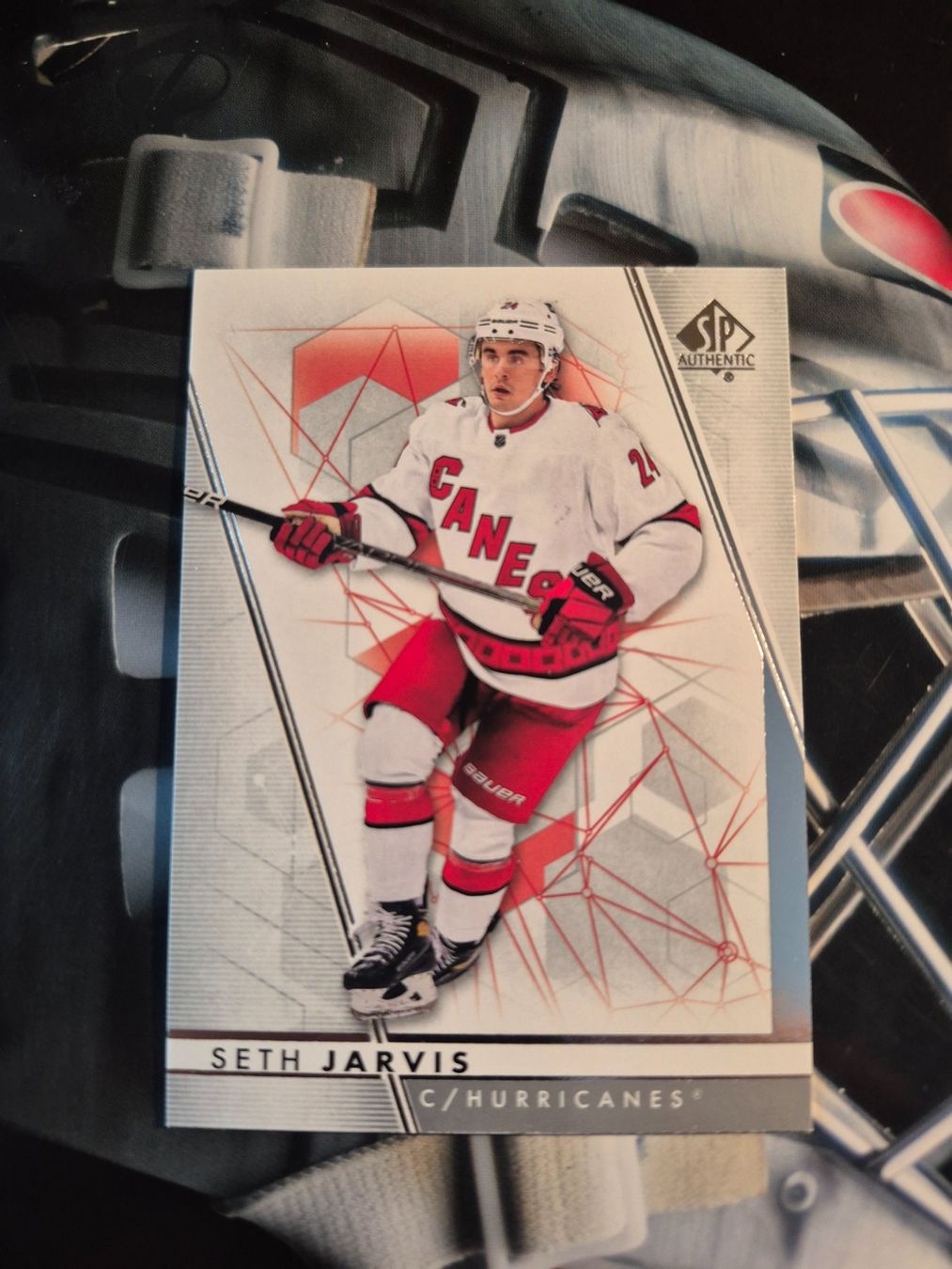 NHL Carte collezionabili: NHL Seth Jarvis Carolina Hurricanes – Usato da Treiten venduto da Sauber73