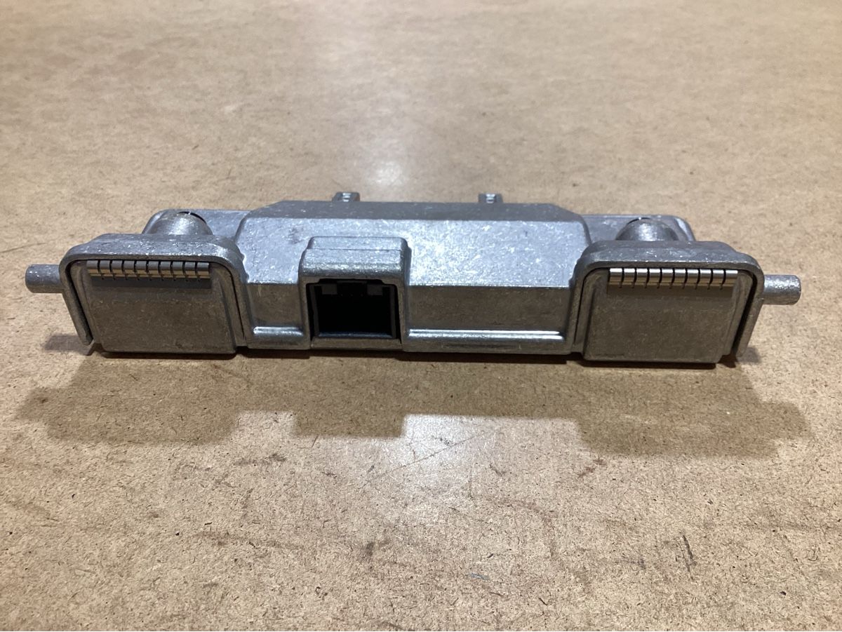 Land Rover Tutti pezzi di ricambio auto: Frontkamera zu Land Rover RR Evoque 2.0 – Usato da Reichenburg venduto da T864RX 1