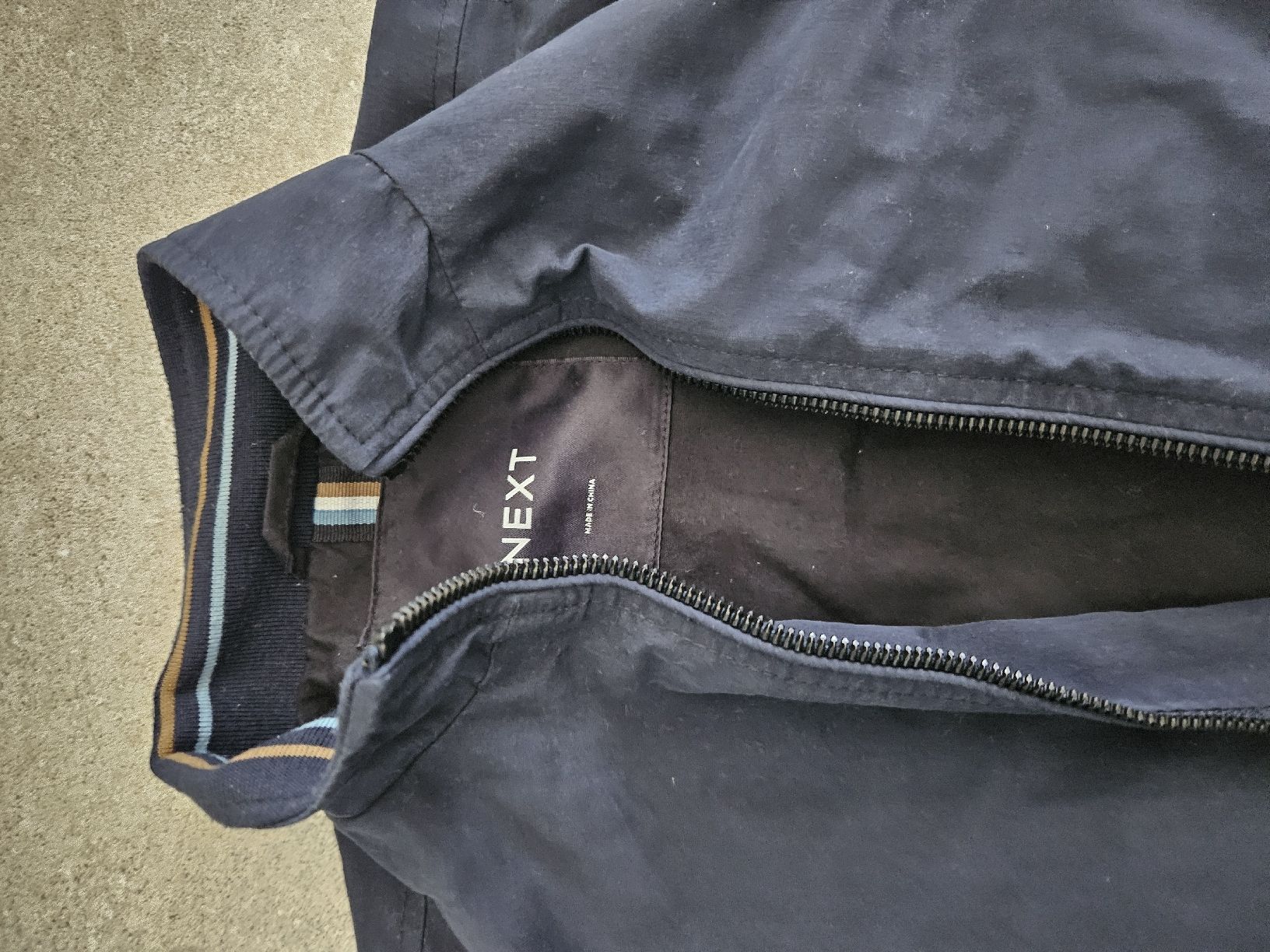 Giacche & Cappotti: Kinder Übergangsjacke dunkelblau Grösse 110 – Usato da Zwingen venduto da kajamido1 1