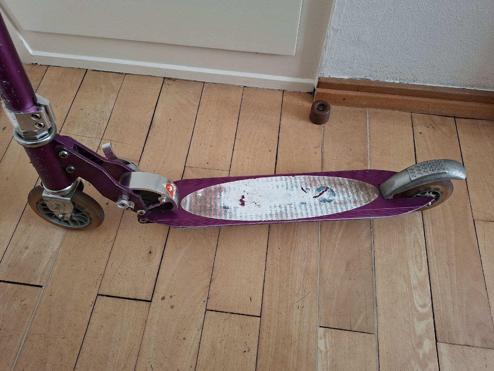 Micro Kickboard: Klassischer Micro Scooter – Gebraucht aus Zürich von Wicken 2