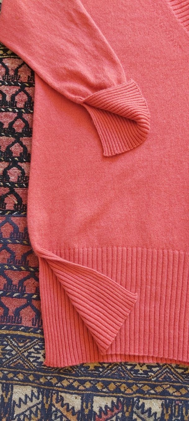 Maglioni & Felpe: Eleganter langer Kaschmir-Pullover neuwertig – Usato da Baden venduto da siomour 3