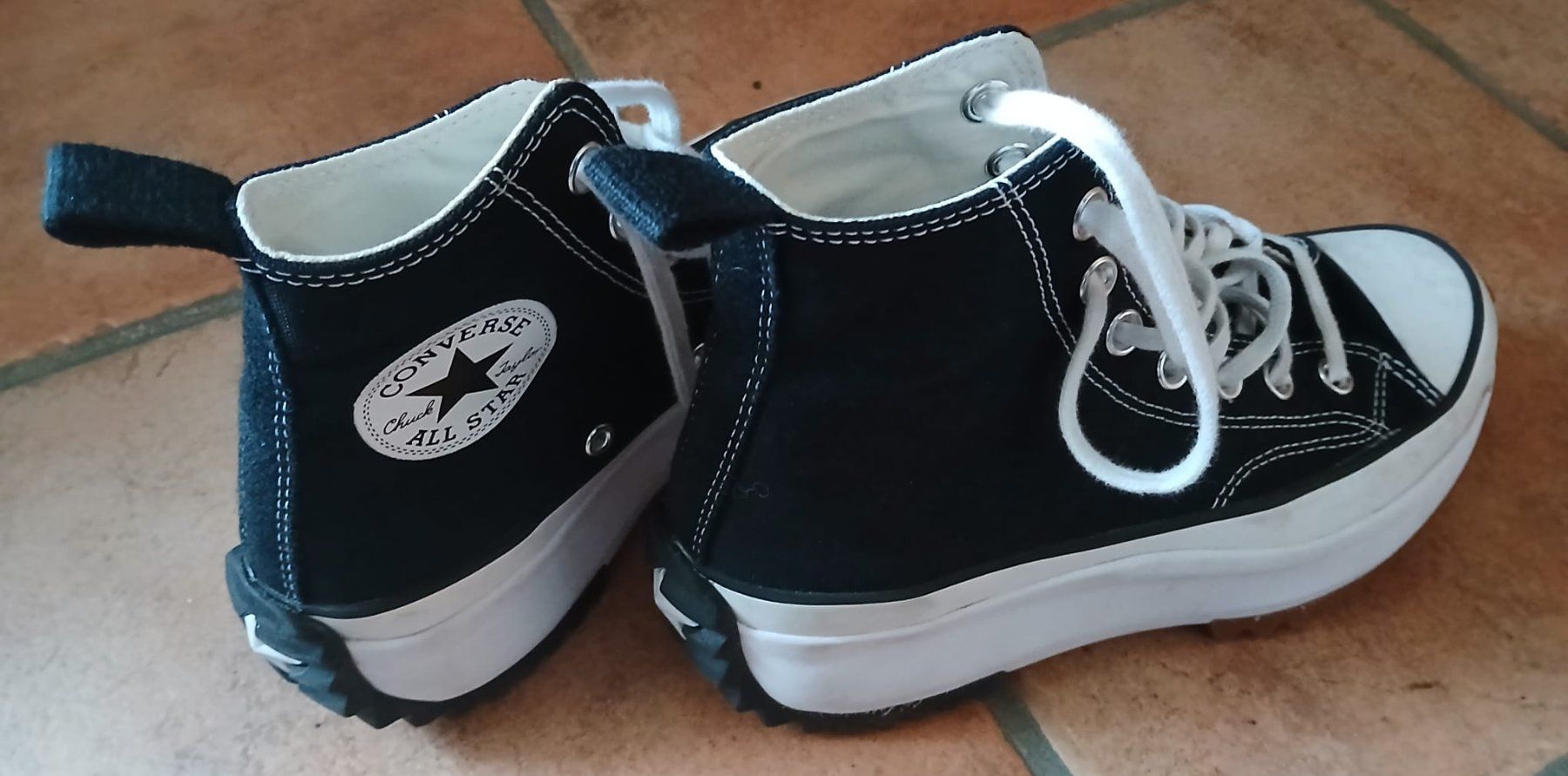 Converse Scarpe da donna: Schuhe AllStar Converse Gr 37.5 – Usato da Ruggell venduto da Btt 1