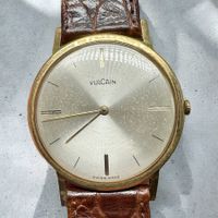Ancienne montre VULCAIN Grand Prix remontage manuel ⌀33 cm