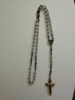Antiker Rosenkranz, Weissglas Perlen, Kreuz Anhänger 📿