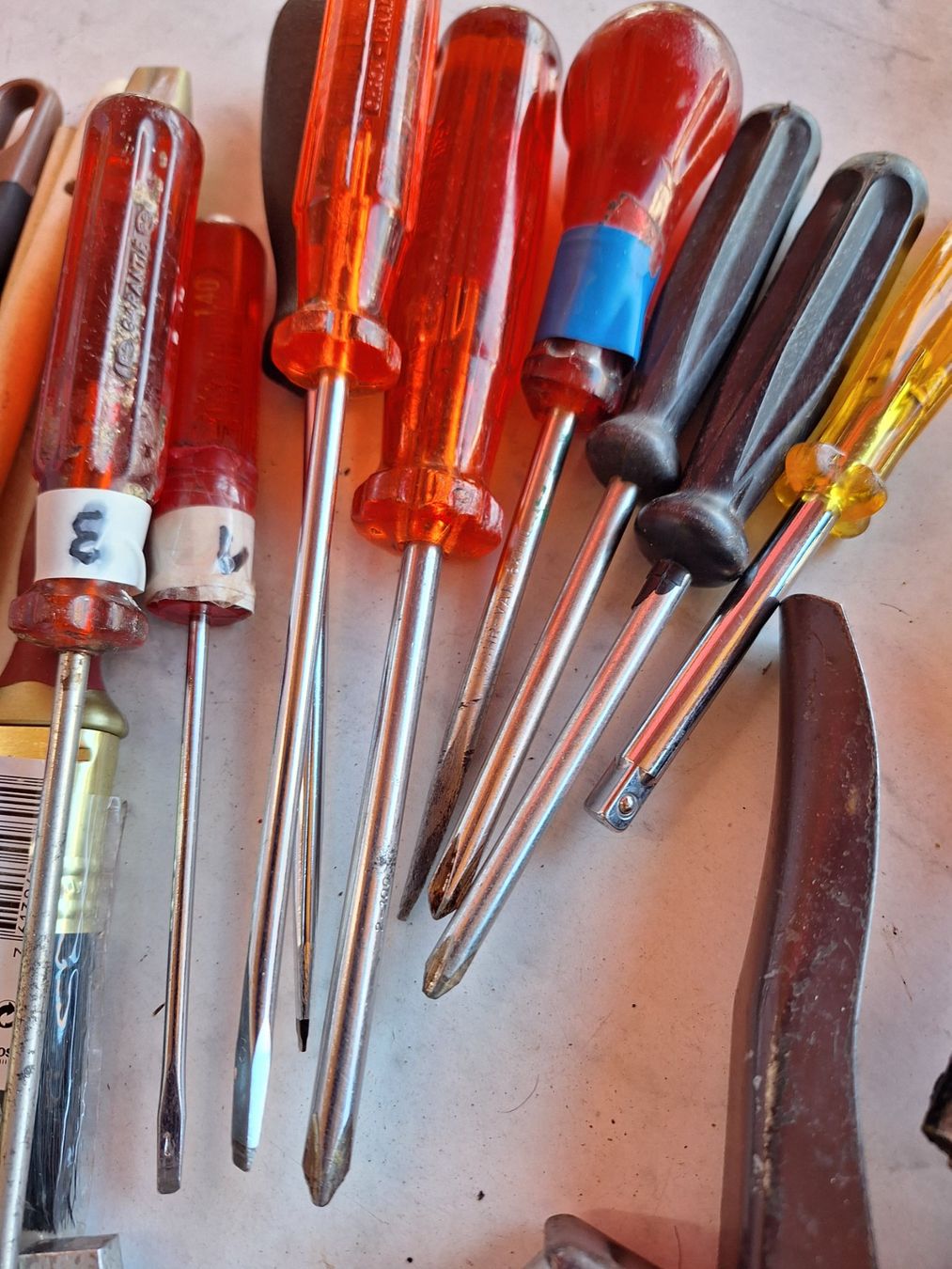 Tutti gli attrezzi: GROSSES WERKZEUGSET  -- 53 TEILE – Usato da Huttwil venduto da Kunterbuntli 4