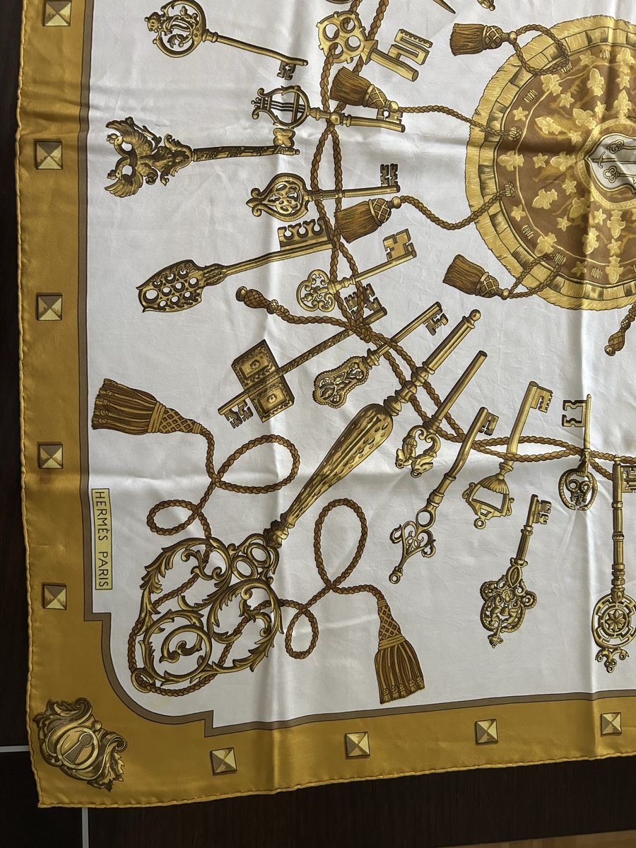 Hermès Foulards & écharpes: carré Hermès "Les Clés" – D'occasion à Bubendorf par Chantal4416 2