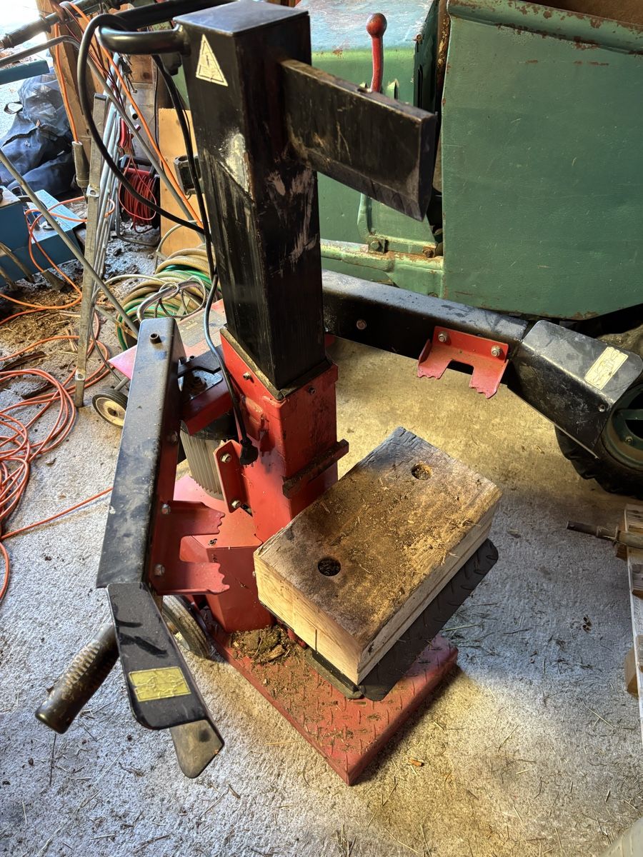 Toutes les machines: Holzspalter  – D'occasion à Heimenhausen par jeep1291 1