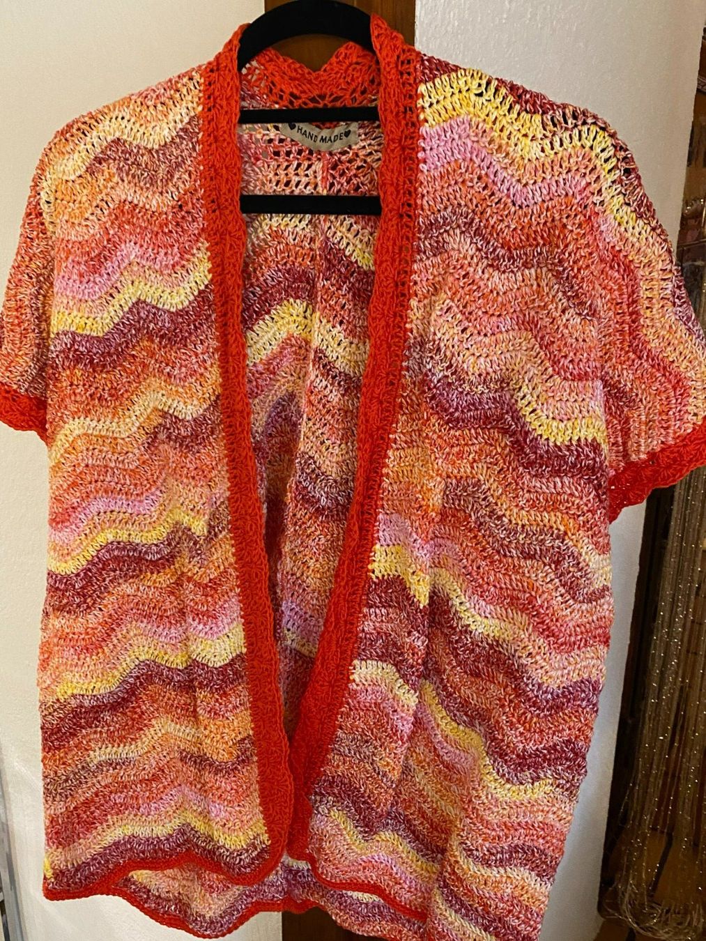 Jacken: STRICKJACKE -EINZELSTÜCK,HANDGEMACHT-ROT,ORANGE-YELLOW – Neu und originalverpackt aus Meienried von ManuelaBoutique 2