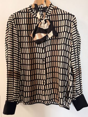 Bluse SEVENTY Grösse 40 mit Halstuch