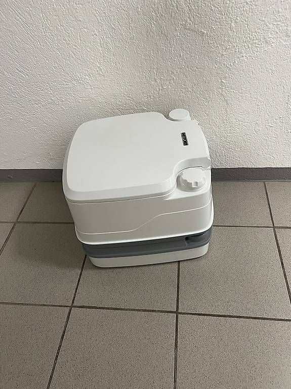 WC: Porta Potti 345 ? fast neu – Usato da Giswil venduto da fenstersims 3