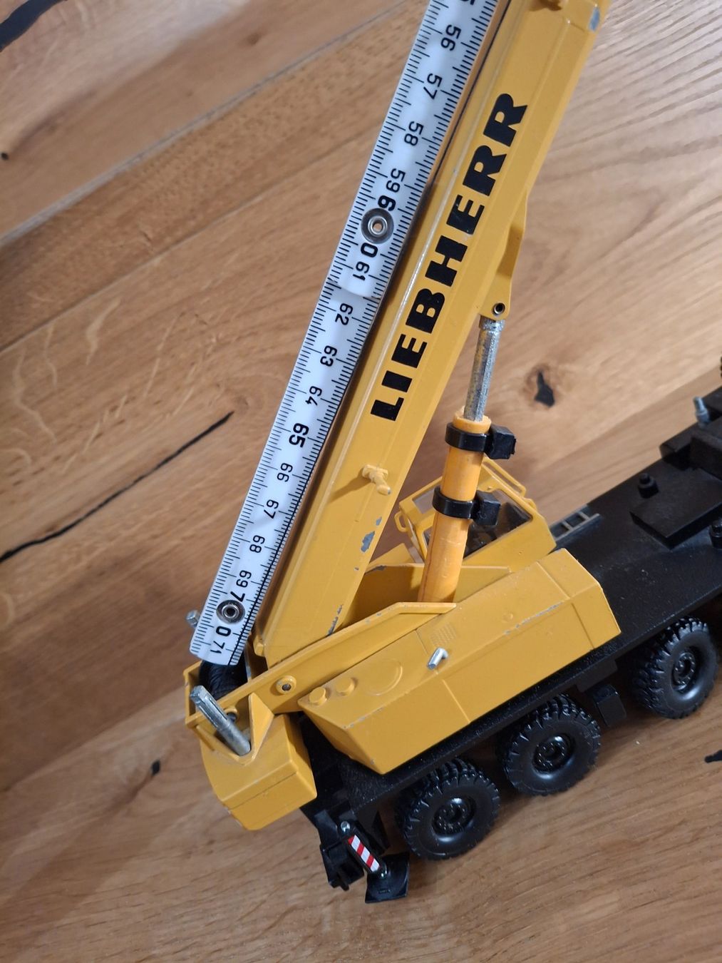 Liebherr Modellbausätze & Standmodelle: Liebherr Kran LTM 1050/1, CONRAD 2085 – Gebraucht aus Horriwil von TOKYONIGHTS 5