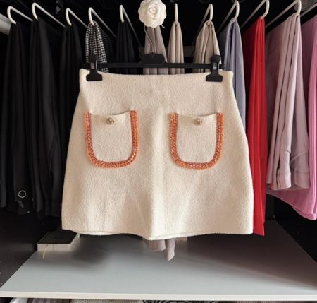 Maje Minirock Weiss mit Taschen Grösse 40 