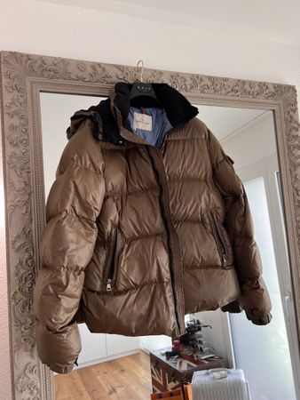 Moncler Daunenjacke, Grösse 48.Top Zustand für den Winter!