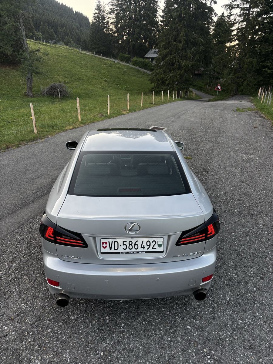 Lexus Automobili: Lexus IS 250 AWD – Usato da Le Pâquier-Montbarry venduto da dro_z7lz 7