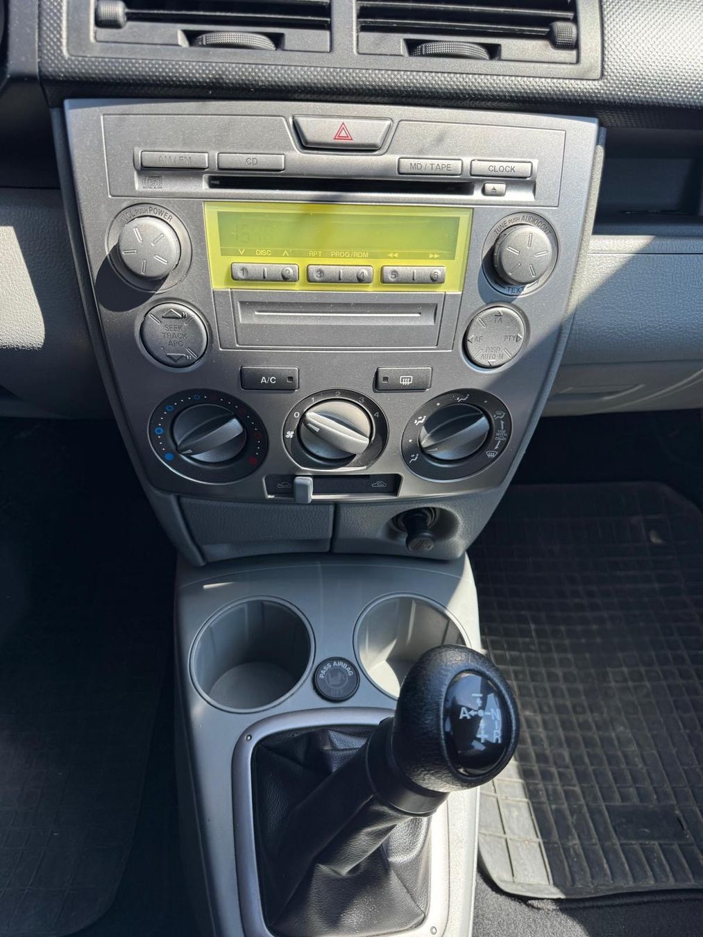 Mazda Automobili: Mazda 2 1.4 automatique sequentiel – Usato da Gland venduto da Duvernay01 4