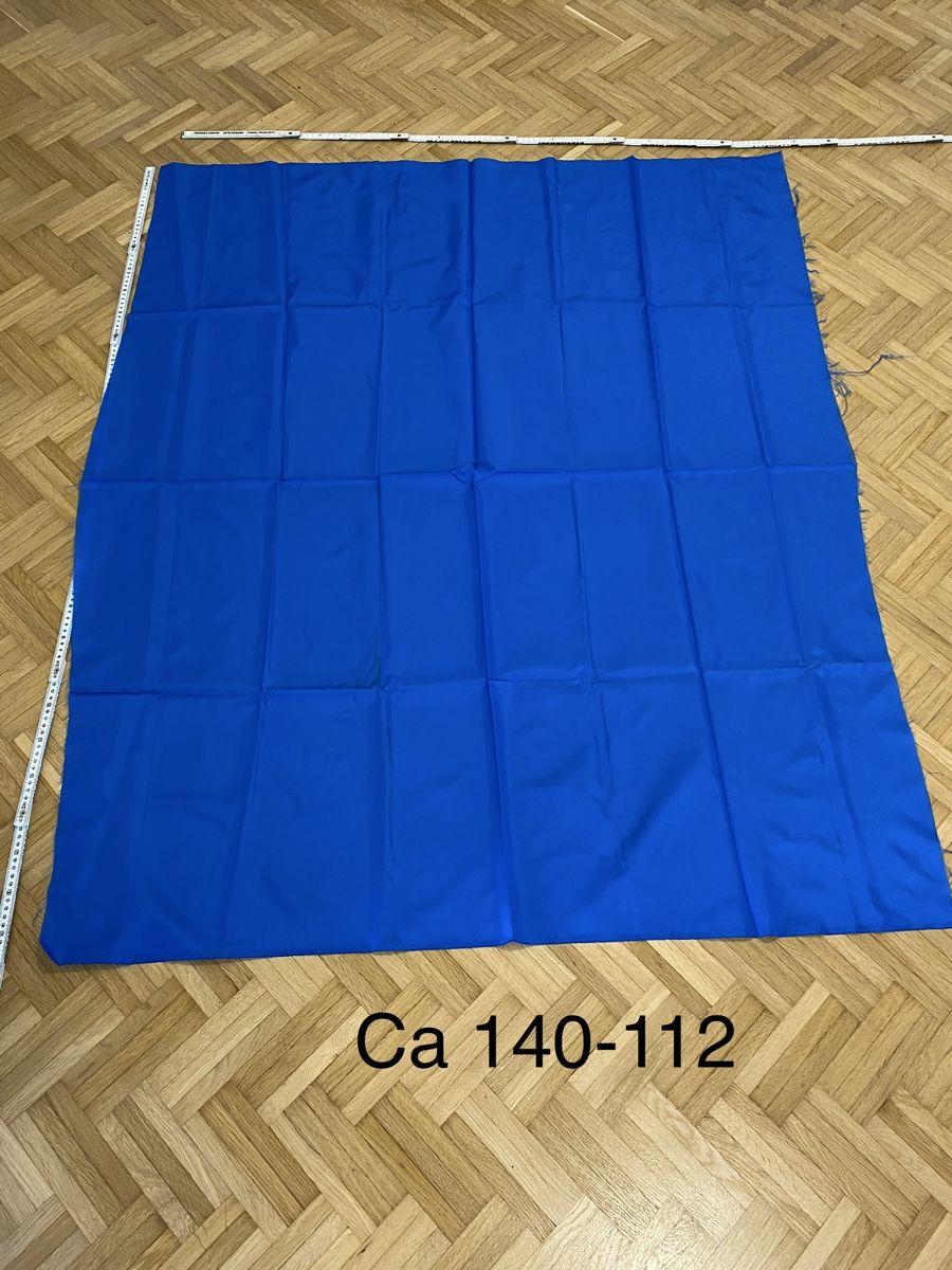 Tissus: Jetzt noch !!! Stoff royalblau ca. 140x112 cm – Neuf (Voir description) à Flawil par sonnengeist 5