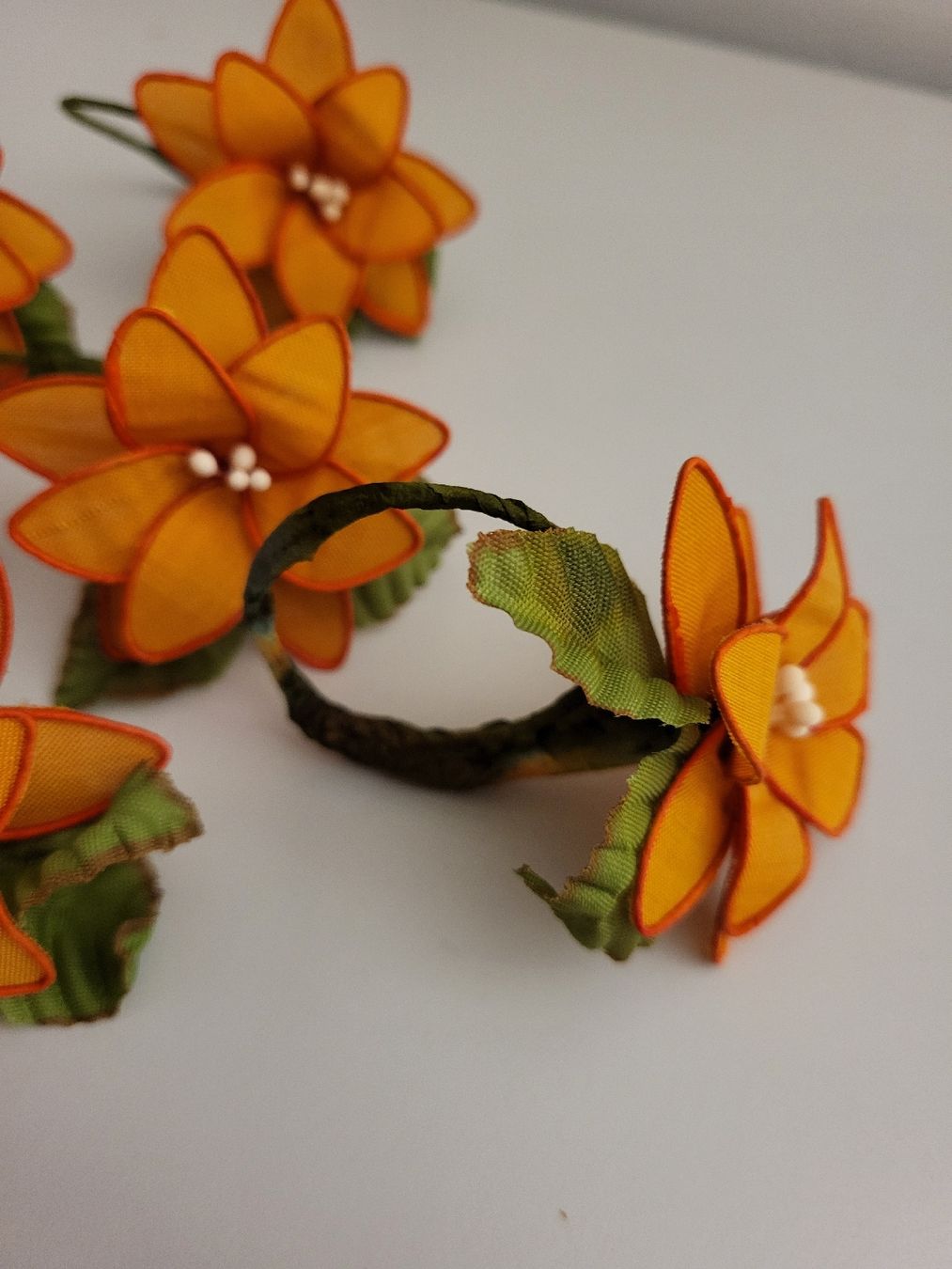 Altro in Decorazioni & Accessori: 6er Set Stoffserviettenringe Blumenmuster Herbstdeko Orange – Nuovo (secondo la descrizione) da Bachenbülach venduto da sustyger 1