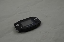 Game Boy Advance schwarz mit neuer